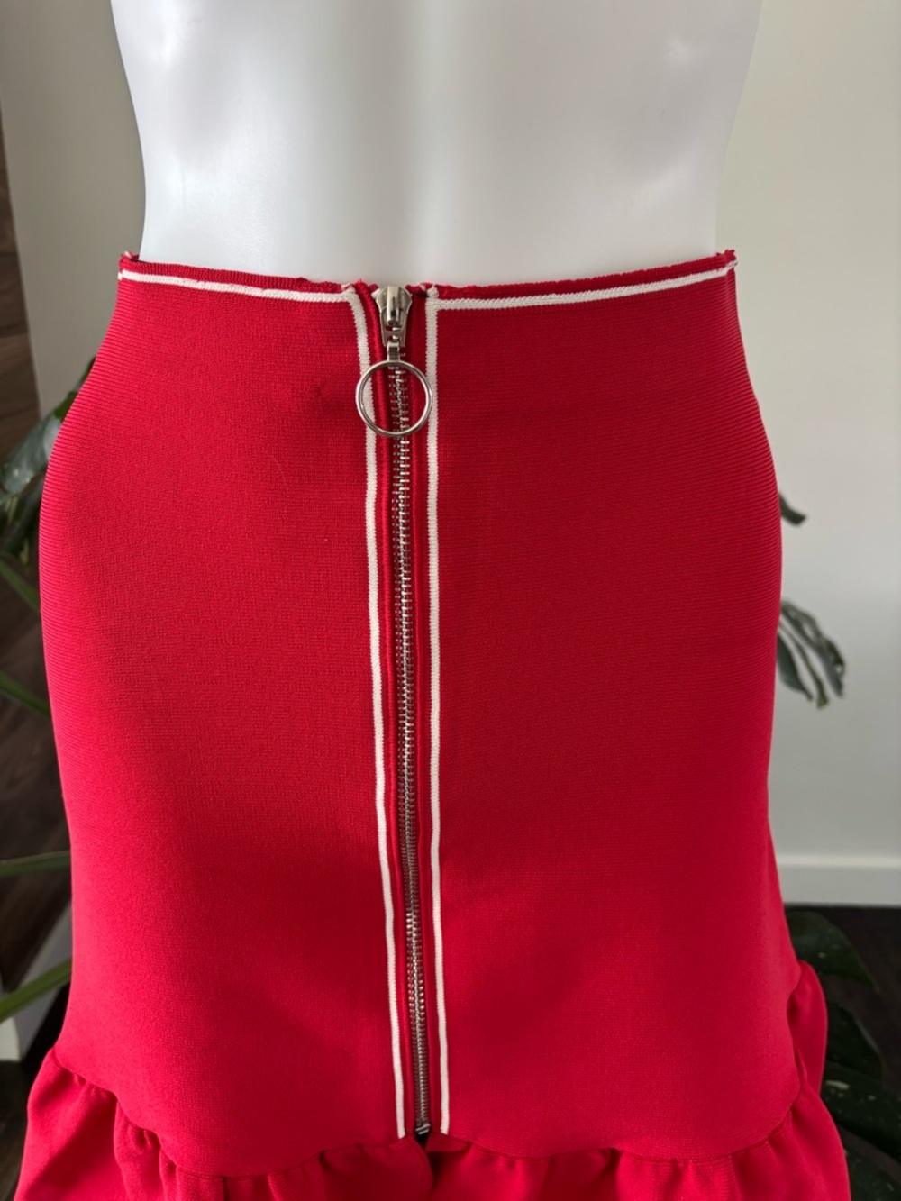 Sandro Skirt Red Women's Zip Sz 3 Authentic❤️ - Picture 3 of 11